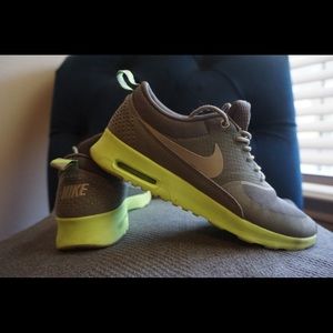 Women’s Nike Airmax Thea